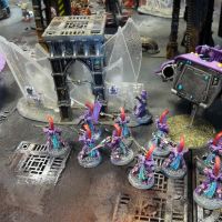 Mahar et sa tabl�e industrielle et glac�e