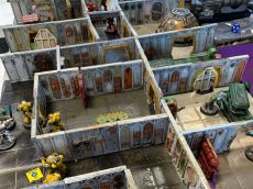 Obone et sa tabl�e Space Crusade